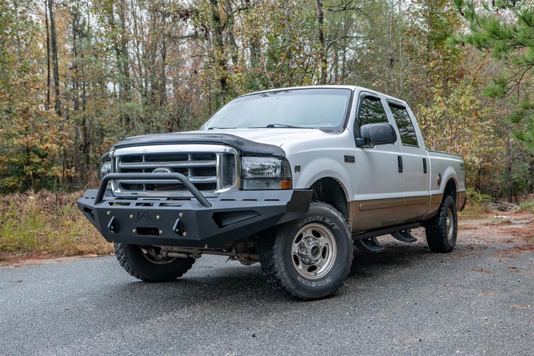 Fab Fours Red Steel Front Bumpers For 1999-2004 Ford F-250/350 - FS99-RS1662-1