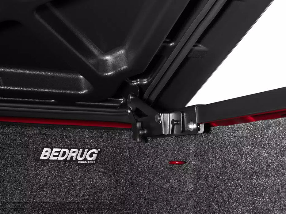 UnderCover SE One Piece Tonneau Cover For 2019-2026 RAM 1500 5'7" Bed - UC3096