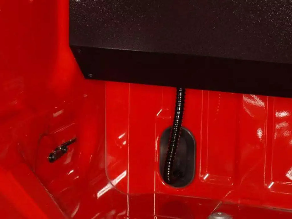 Pace Edwards Full Metal JackRabbit Manual Retractable Tonneau Cover - FMF184