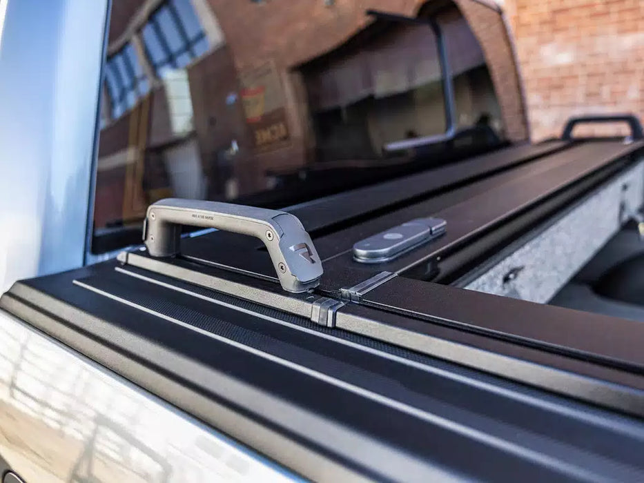 RetraxPRO FRC-4000 EZ-OFF Manual Retractable Tonneau Cover w/ T-Slot Rails For 2007-2021 Toyota Tundra 5'7" Bed - R-T-80841