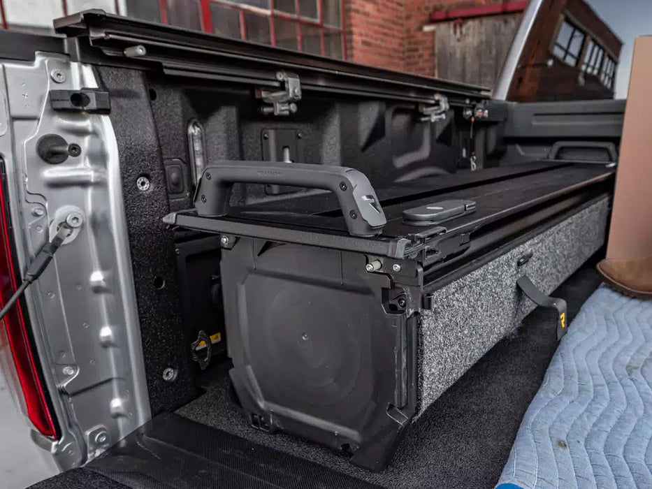 RetraxPRO FRC-4000 EZ-OFF Manual Retractable Tonneau Cover w/ T-Slot Rails For 2021-2026 Ford F-150 6'7" Bed - R-T-80379