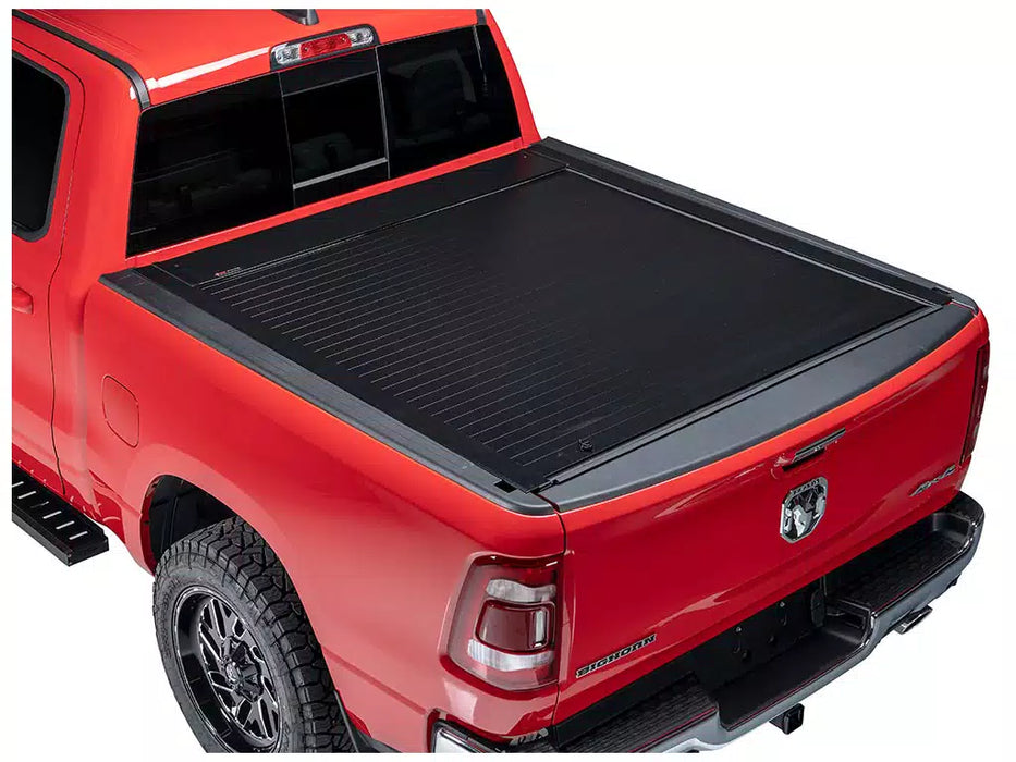 Pace Edwards Full Metal JackRabbit Manual Retractable Tonneau Cover For 19-26 Chevrolet/GMC Silverado/Sierra 1500 6'6" Bed