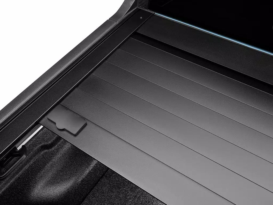 RetraxPRO XR Manual Retractable Tonneau Cover w/ T-Slot Rails - T-80861