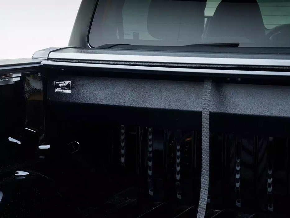 Pace Edwards Switchblade Manual Retractable Tonneau Cover For 2015-2020 Ford F-150 6'7" Bed - SWFA06A29