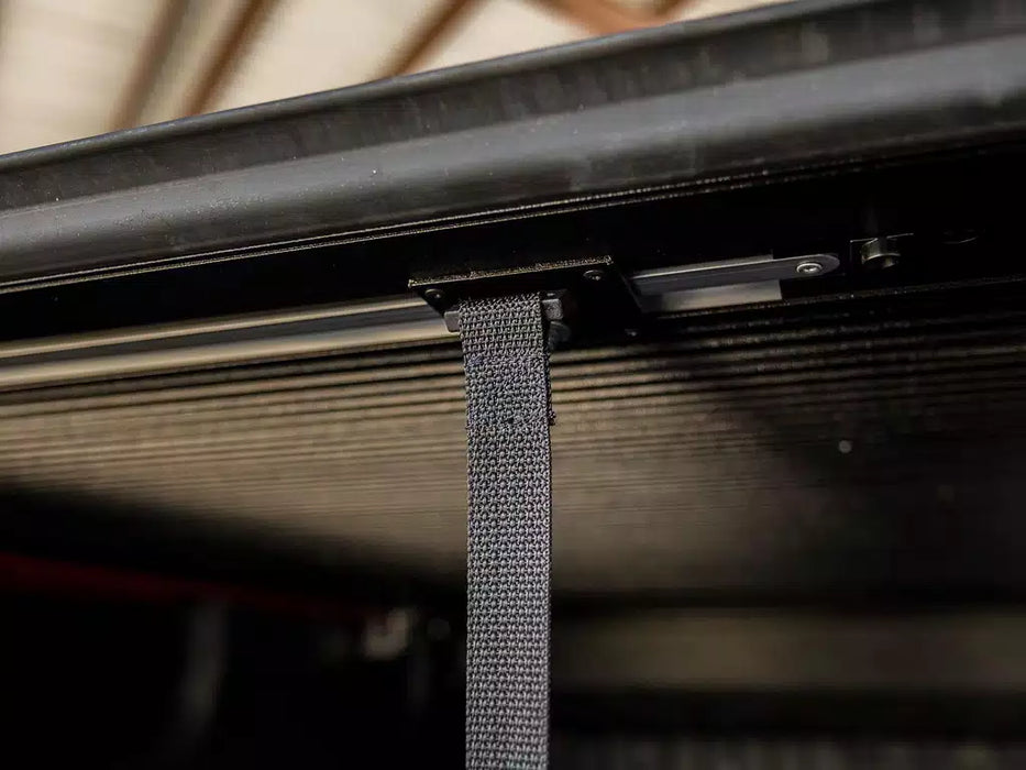 Pace Edwards Switchblade Metal Manual Retractable Tonneau Cover For 2021-2026 Ford F-150 6'7" Bed - SMF172