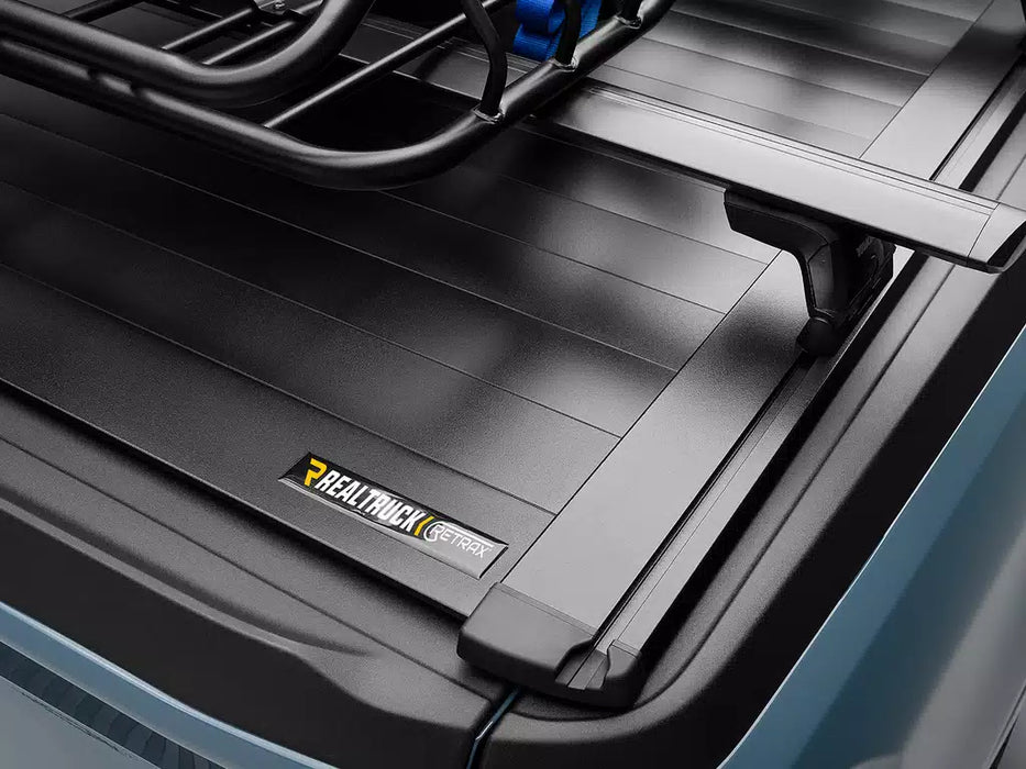 RetraxPRO XR Manual Retractable Tonneau Cover w/ T-Slot Rails - T-80861