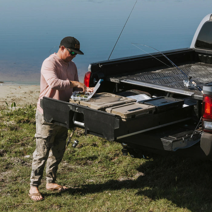 DECKED Drawer System For 1999-2006 Chevrolet/GMC Silverado/Sierra 1500/2500/3500 & '07 Classic 6'6" Bed