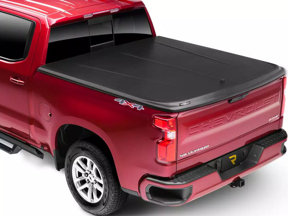 UnderCover SE One Piece Tonneau Cover For 2017-2026 Nissan Titan 5'7" Bed - UC5076