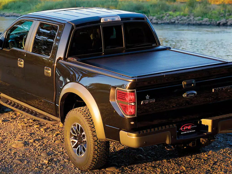 Pace Edwards Switchblade Manual Retractable Tonneau Cover For 2004-2014 Ford F-150 5'7" Bed - SWF2843
