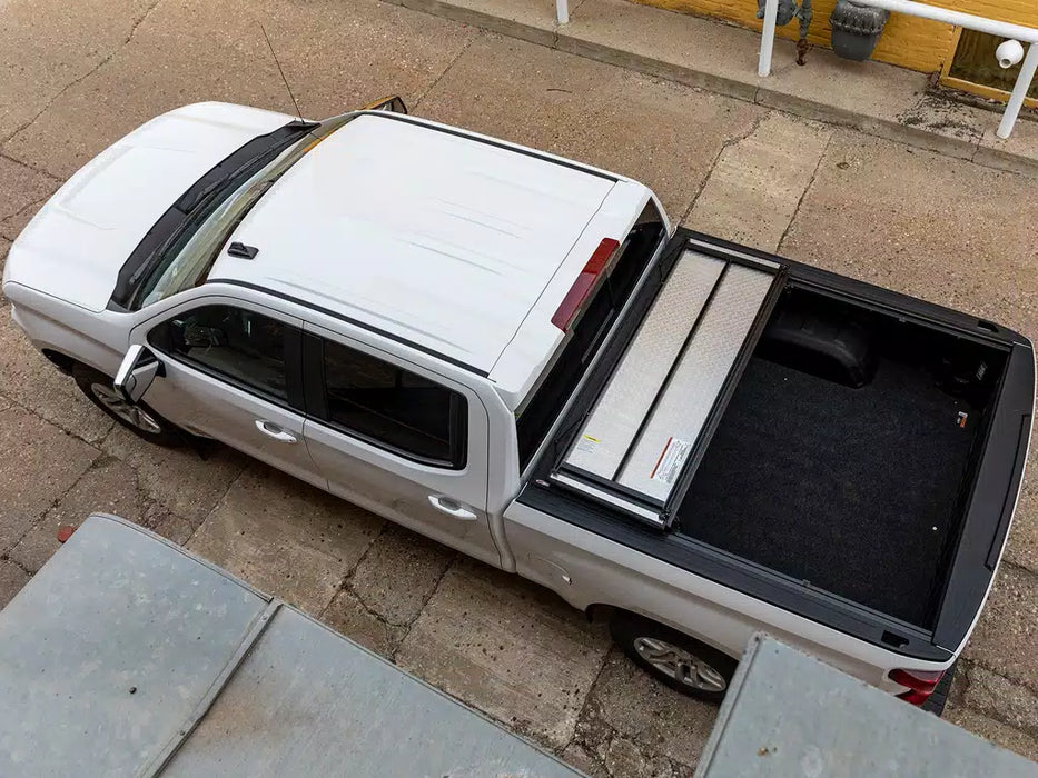 Access LOMAX Professional Series Hard Folding Tonneau Cover For 2005-2021 Nissan Frontier 5' Bed - B0030039