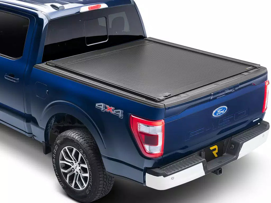 RetraxONE XR Manual Retractable Tonneau Cover w/ T-Slot Rails - T-60481