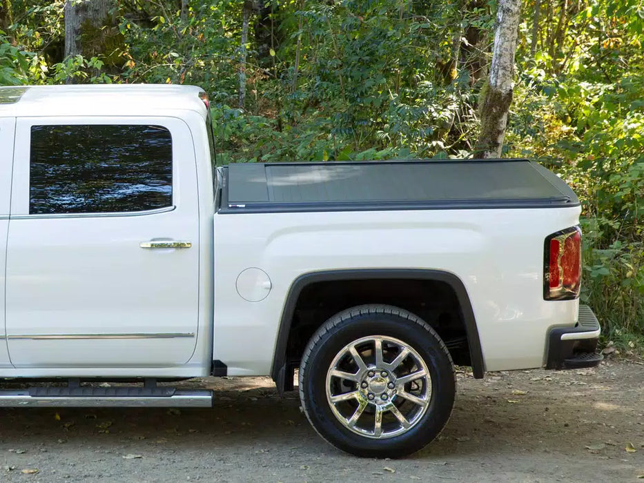 Pace Edwards UltraGroove Metal Manual Retractable Tonneau Cover For 19-26 Chevrolet/GMC Silverado/Sierra 1500 & 2022 1500 LD/LTD 5'8" Bed - KMCA27A58