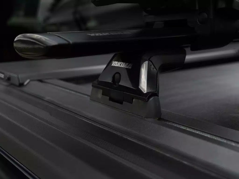 Roll-N-Lock M-Series XT Manual Retractable Tonneau Cover w/ T-Slot Rails - 135M-XT