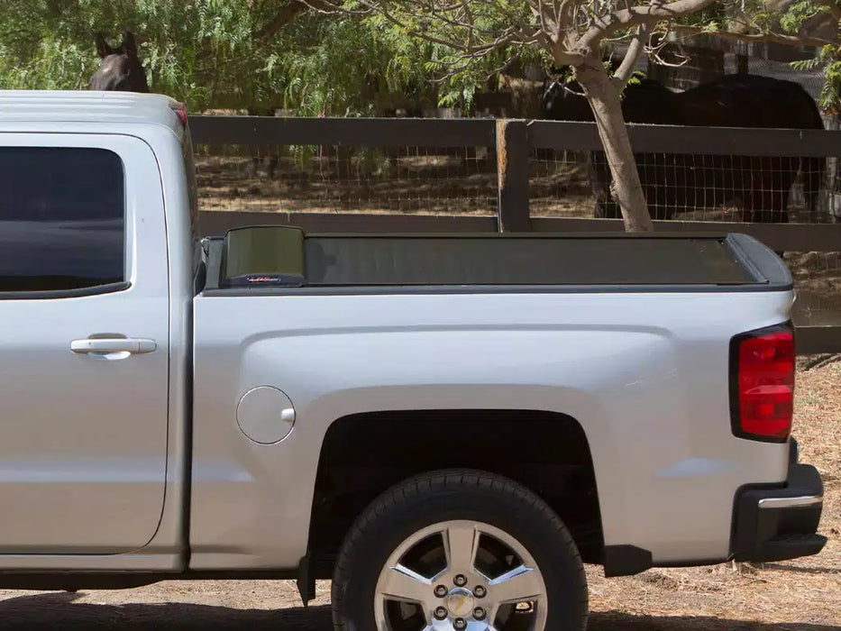 Pace Edwards Switchblade Manual Retractable Tonneau Cover For 2004-2014 Ford F-150 5'7" Bed - SWF2843