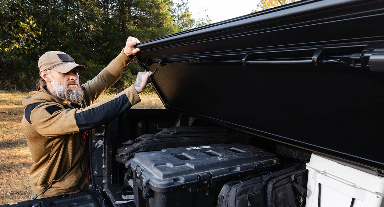 Worksport AL4 Flip-Up Hard Trifold Tonneau Cover For 2017-2026 Ford F-250/350 6'9" Bed - 4932260