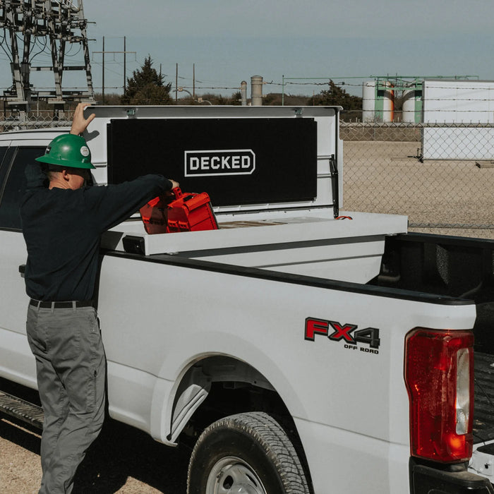 DECKED Full-Size Crossover Toolbox, Industrial White, 25.5" x 71.7" x  16" - DTB2T22-WHT