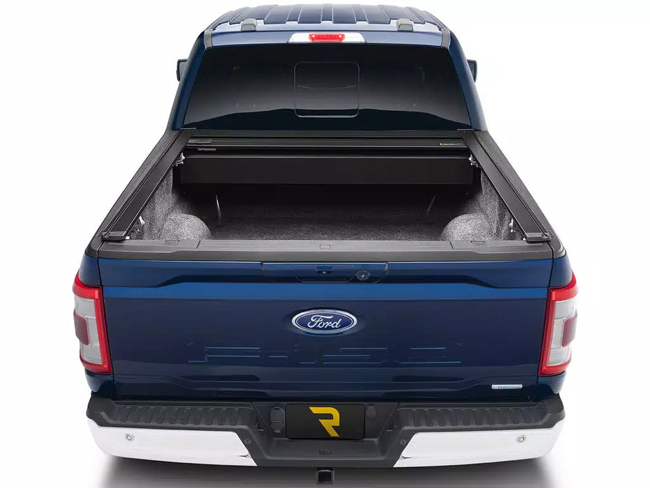 RetraxONE XR Manual Retractable Tonneau Cover w/ T-Slot Rails - T-60481
