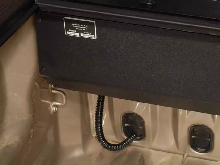 Pace Edwards JackRabbit Manual Retractable Tonneau Cover For 1994-2003	Chevrolet/GMC S10/Sonoma 6' Bed