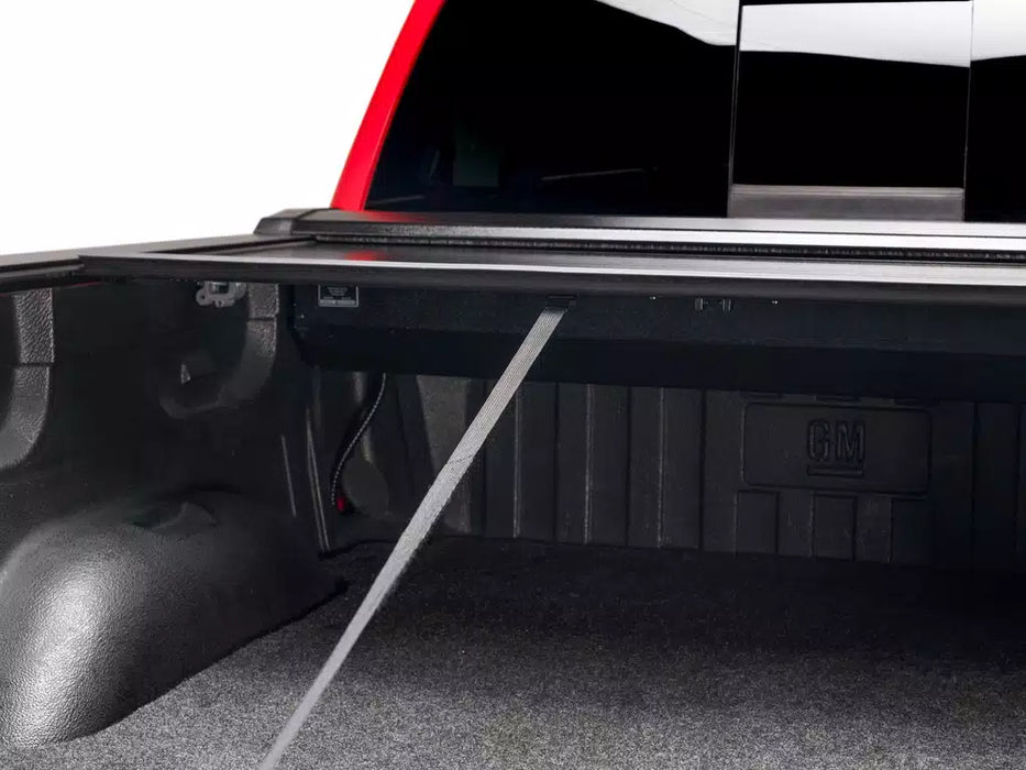 Pace Edwards Switchblade Metal Manual Retractable Tonneau Cover For 2021-2026 Ford F-150 6'7" Bed - SMF172