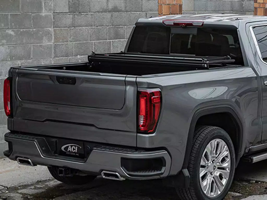 Access LOMAX Stance Hard Folding Tonneau Cover